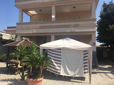 VILLA UNIFAMILIARE a Castel Volturno