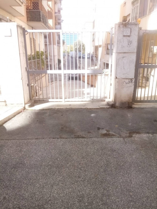 MAGAZZINO/CANTINA a Roma