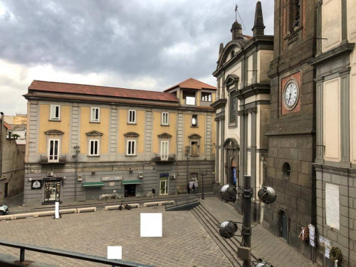 APPARTAMENTO + DI 4 LOCALI a Giugliano in Campania