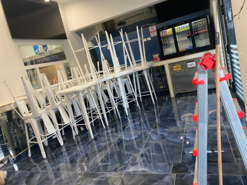 NEGOZIO a Giugliano in Campania