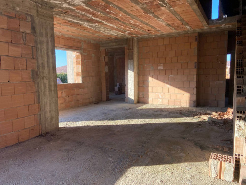 VILLA BIFAMILIARE a Giugliano in Campania