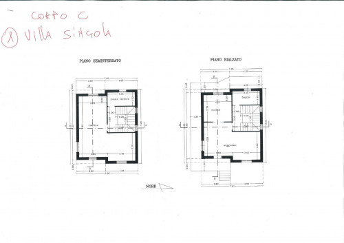 VILLA UNIFAMILIARE a Giugliano in Campania