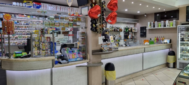 LICENZA/ATTIVITA COMM.LE a Giugliano in Campania