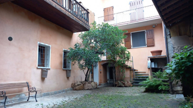 LICENZA/ATTIVITA COMM.LE a Sostegno