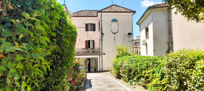 VILLA BIFAMILIARE a Sant'Elia Fiumerapido