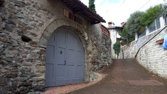 Casa indipendente in vendita a Torre Canavese (TO)