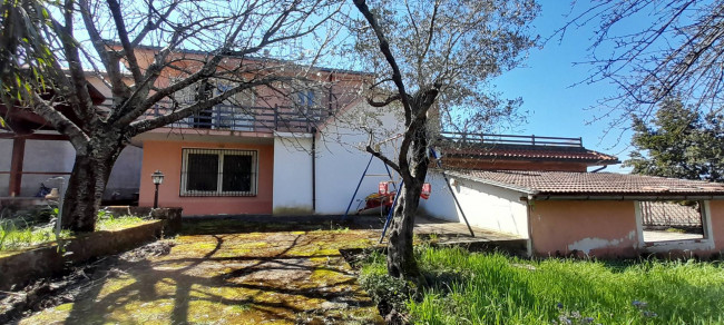 VILLA UNIFAMILIARE a Cervaro