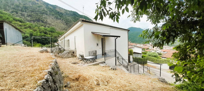 BILOCALE a Sant'Elia Fiumerapido