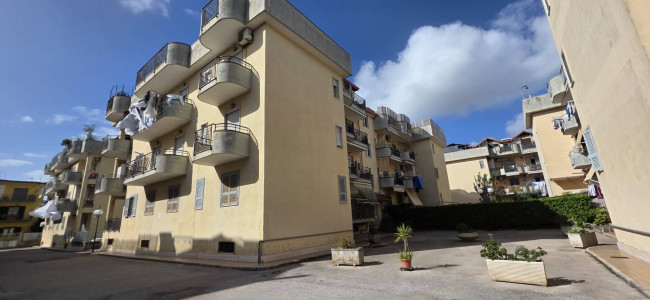 TRILOCALE a Qualiano