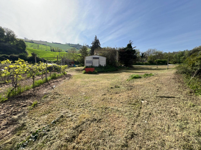 Casa indipendente in vendita a Montefiore Dell'aso (AP)