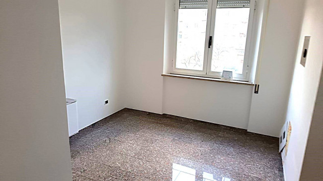 Studio/Ufficio in affitto a Fermo