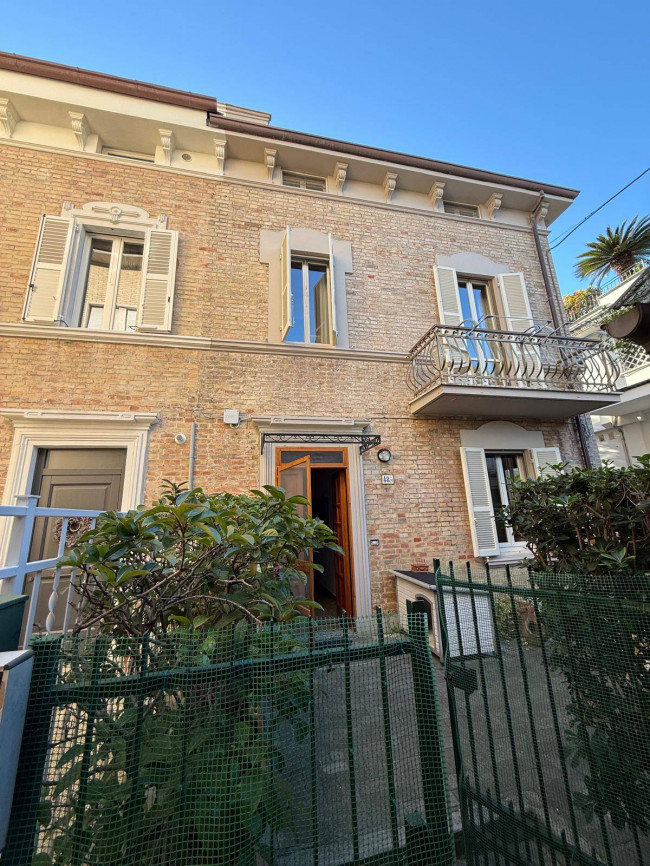 Casa singola in vendita a Porto San Giorgio