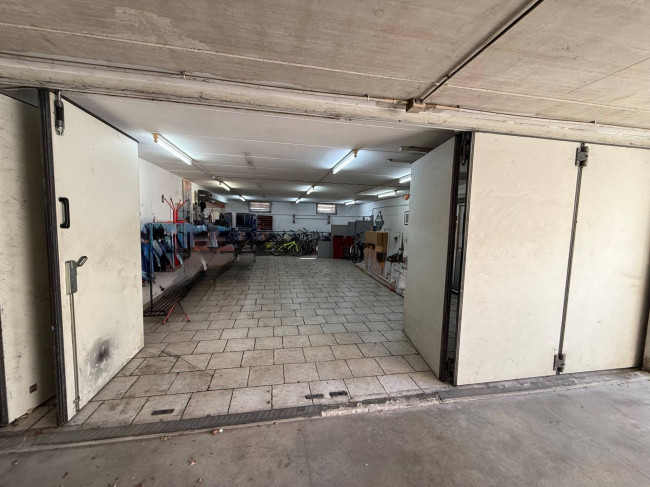 Garage in vendita a Porto San Giorgio