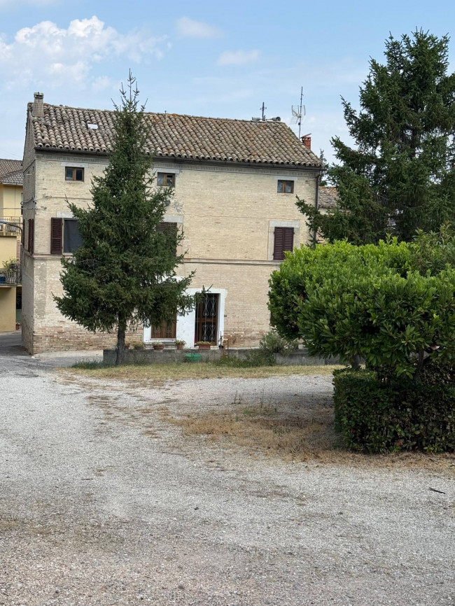 Casa singola in vendita a Monterubbiano
