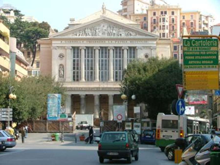 Ufficio - Loc.Com. SAVONA affitto  Centro  Agenzia Immobiliare Mare Monti di Rovere Massimo