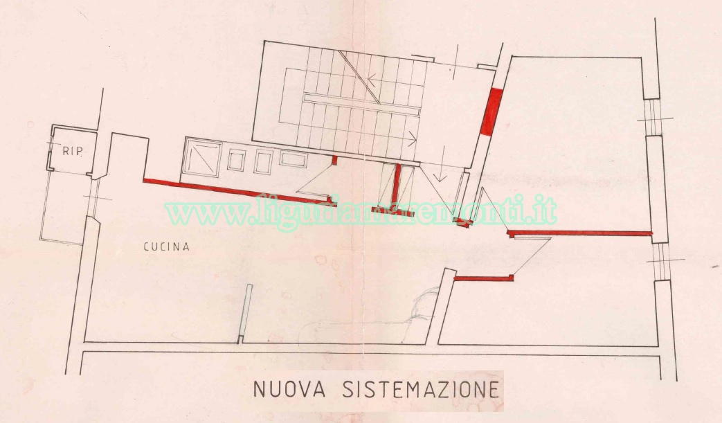 Appartamento SAVONA vendita  Lavagnola  Agenzia Immobiliare Mare Monti di Rovere Massimo