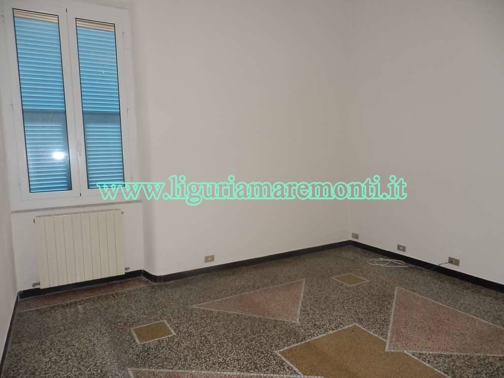 Appartamento SAVONA vendita  Oltreletimbro  Agenzia Immobiliare Mare Monti di Rovere Massimo