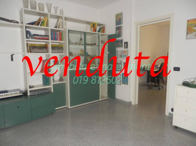 Appartamento in Vendita a Vado Ligure