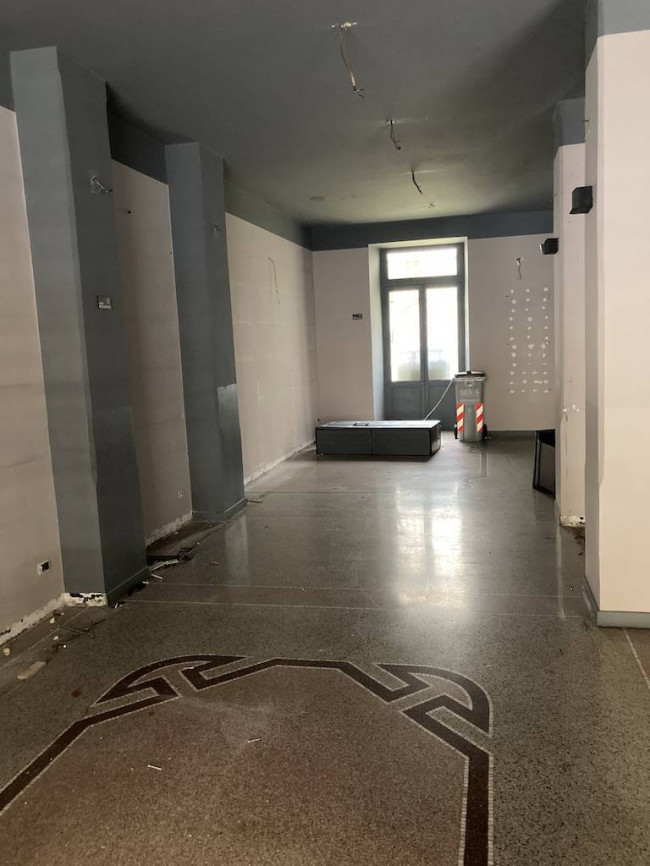 Locale commerciale in Affitto a Savona