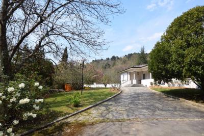 Villa for sale in Camaiore