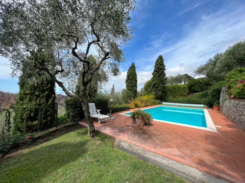 Villa for sale in Massarosa