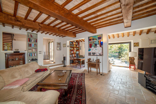 Rustico - Casale in vendita a Camaiore