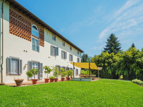 Villa for sale in Lucca