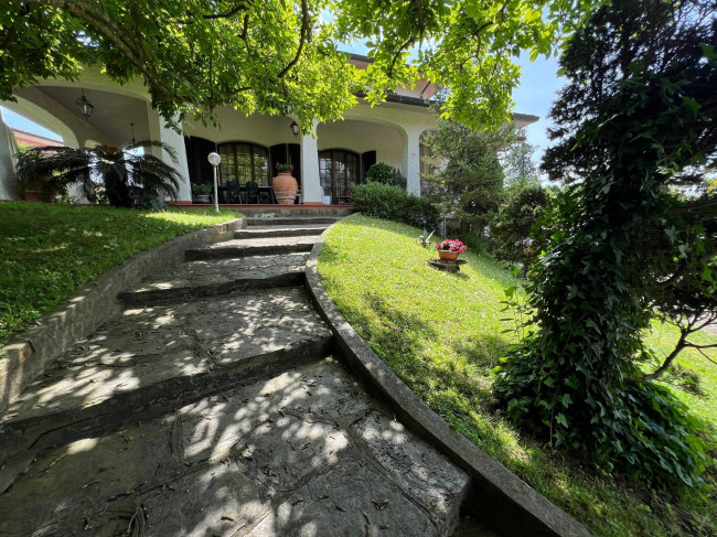 Villa in vendita a Camaiore