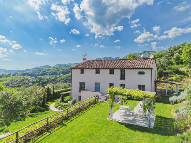 Villa in affitto a Pescaglia