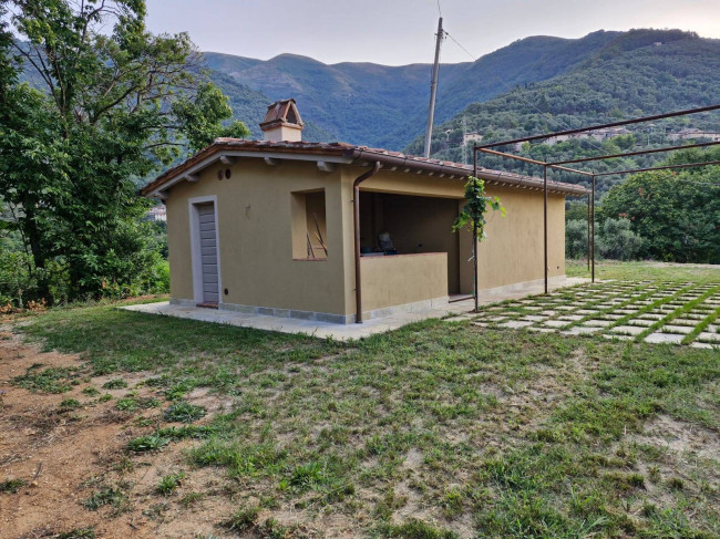 Casa indipendente in vendita a Camaiore (LU)