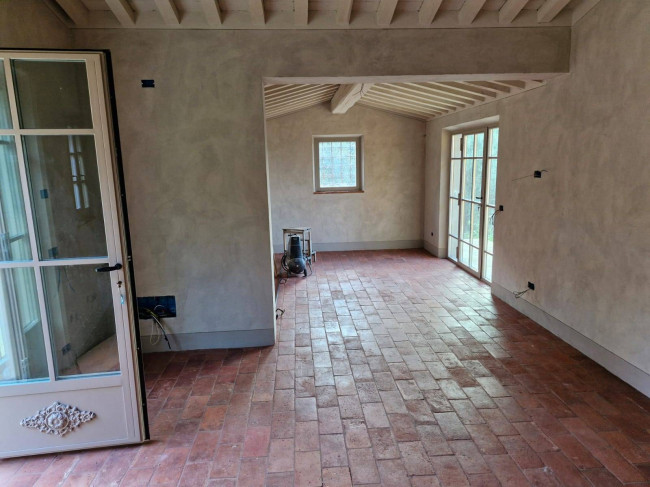 Casa indipendente in vendita a Camaiore (LU)