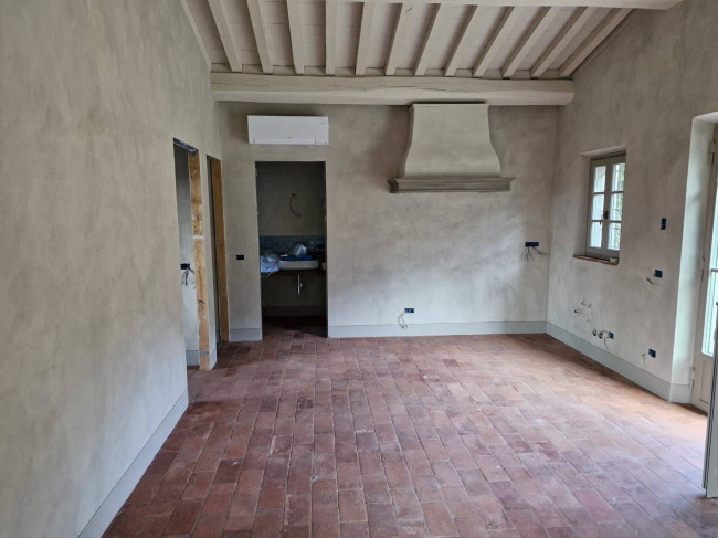 Casa indipendente in vendita a Camaiore (LU)