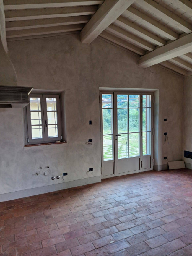 Casa indipendente in vendita a Camaiore (LU)