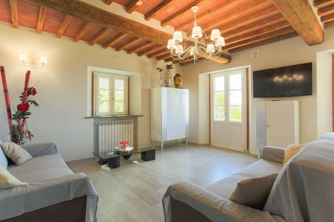 Rustico - Casale in vendita a Capannori