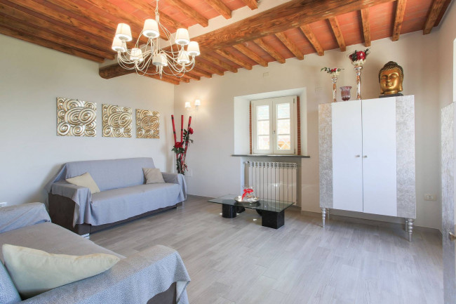 Rustico - Casale in vendita a Capannori