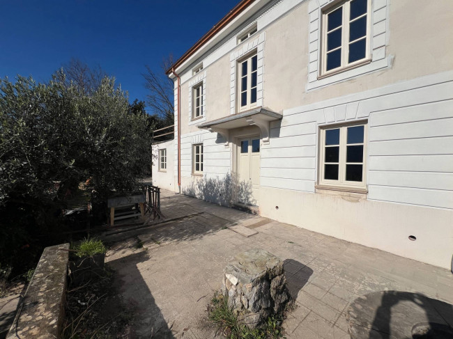 Villa in vendita a Camaiore