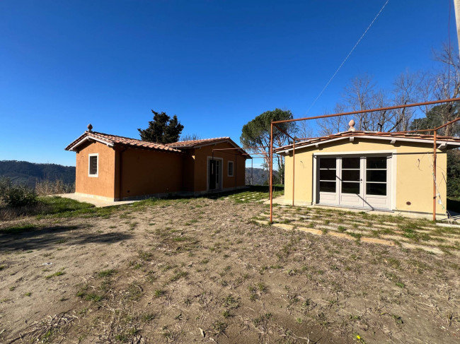 Rustico - Casale in vendita a Camaiore