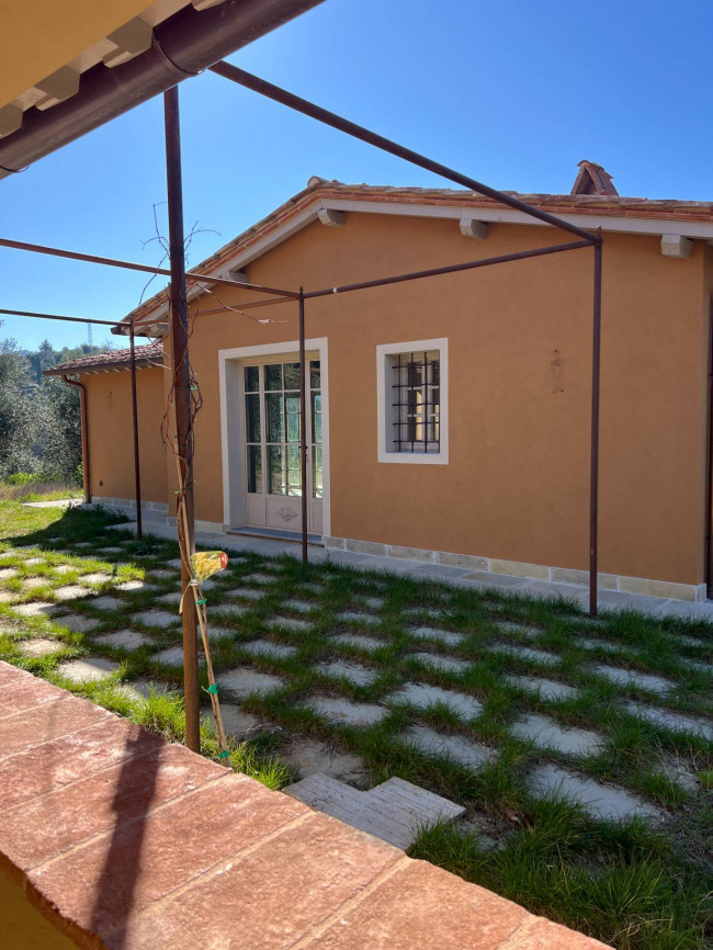 Rustico - Casale in vendita a Camaiore