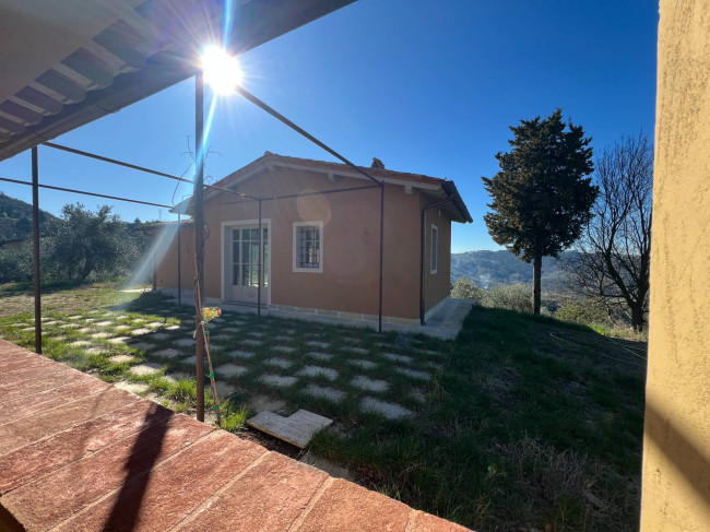 Rustico - Casale in vendita a Camaiore