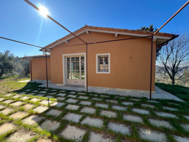 Rustico - Casale in vendita a Camaiore