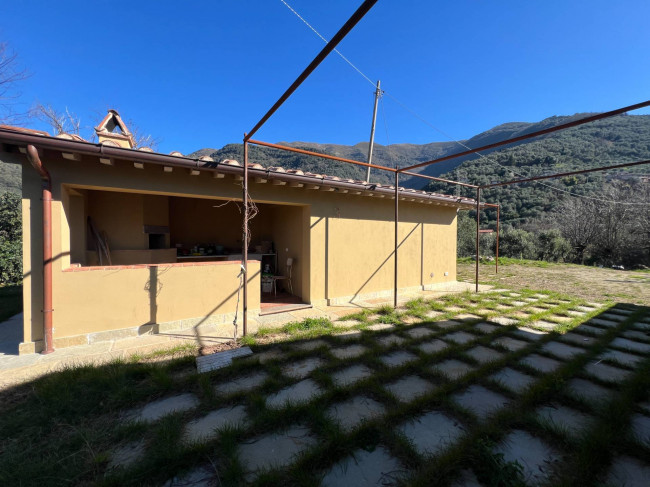 Rustico - Casale in vendita a Camaiore