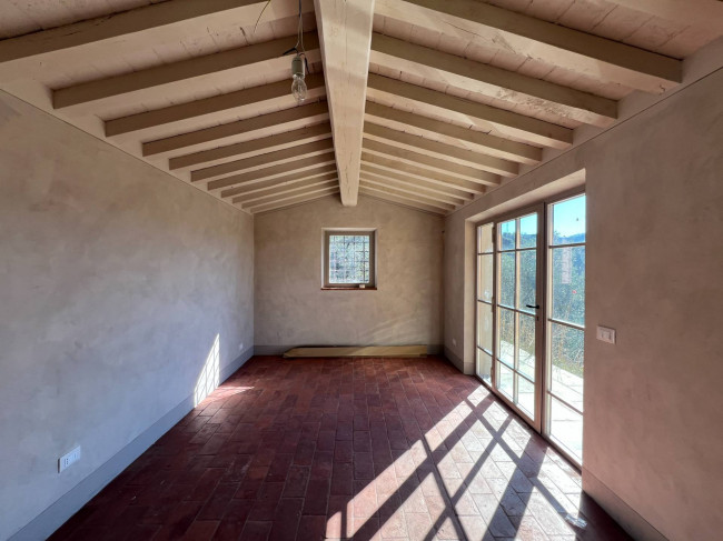 Rustico - Casale in vendita a Camaiore