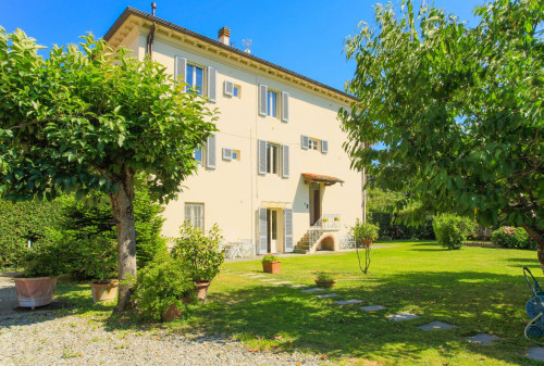Villa in vendita a Lucca