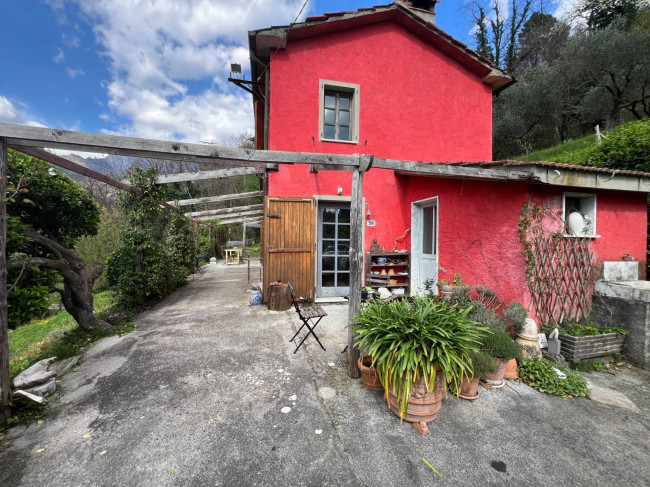 Rustico - Casale in vendita a Seravezza
