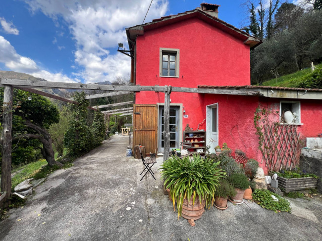 Rustico - Casale in vendita a Seravezza
