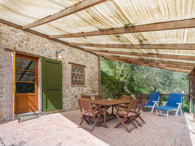 Rustico - Casale in vendita a Camaiore