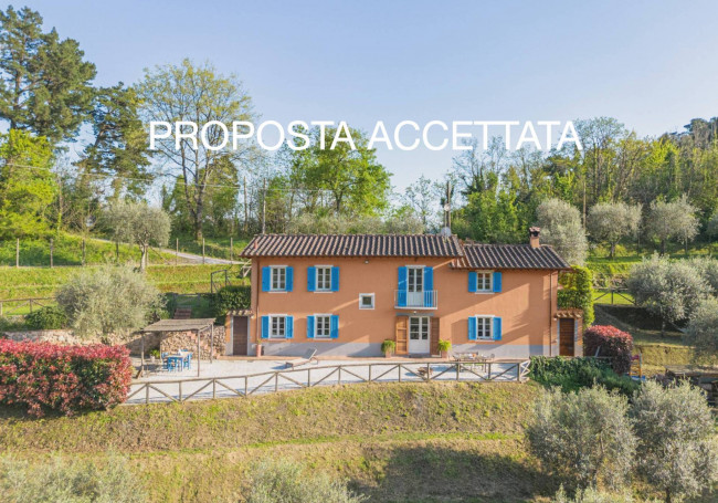 Rustico - Casale in vendita a Camaiore
