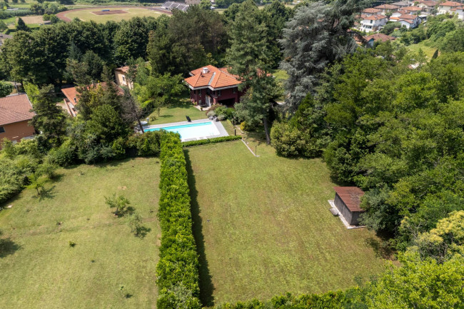 Villa in vendita a Camaiore