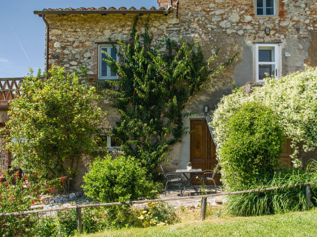 Rustico - Casale in vendita a Camaiore