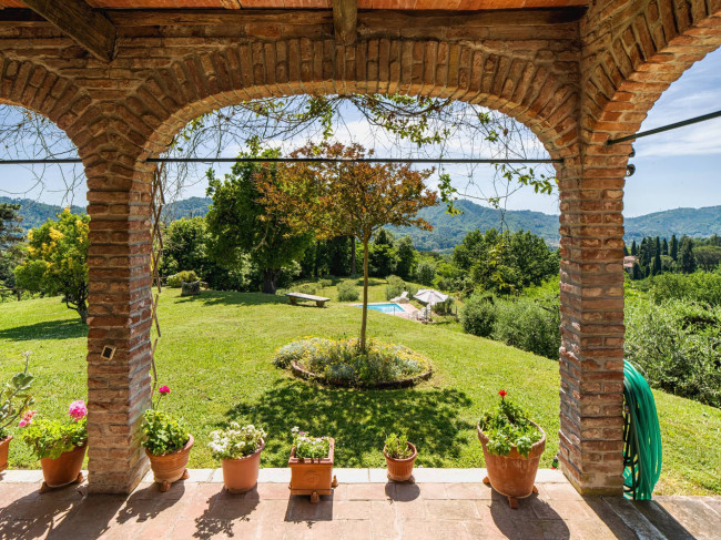 Rustico - Casale in vendita a Camaiore